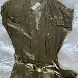 👡 Splendid silky saten jumpsuit. Gorgeous! Sz S